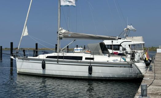 Backbord Aussenaufnahme der Bavaria cruiser 33 „Ramona” in Heiligenhafen