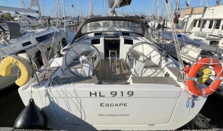 Heck Aussenaufnahme der Hanse 415 "Escape" in Heiligenhafen