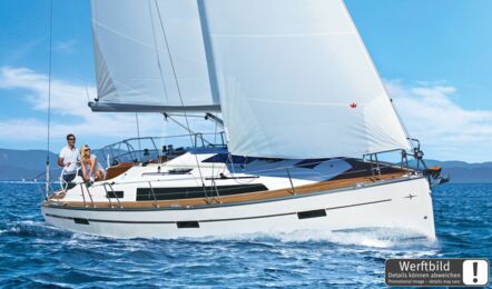 Steuerbord Aussenaufnahme einer Bavaria cruiser 37