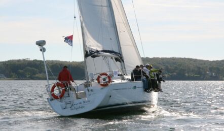 Heck Aussenaufnahme der Sun Odyssey 43 Baltic Sun in Flensburg