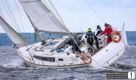 Heck Backbord Aussenaufnahme der Bavaria cruiser 41 Sport "Ventus" (ehemals "Shag") in Heiligenhafen