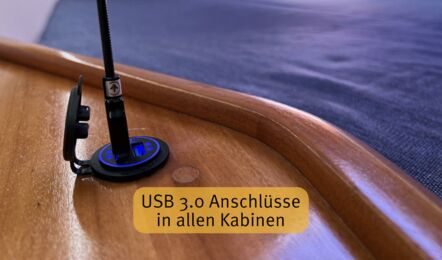 USB 3.0 Anschluesse in allen Kabinen Innenaufnahme der Bavaria 46 cruiser "Foxi" in Heiligenhafen