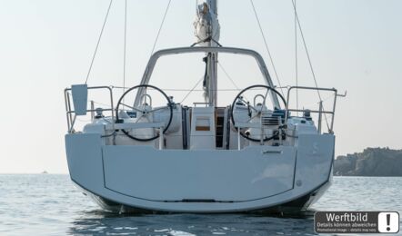 Heck Aussenaufnahme einer Oceanis 38 in Heiligenhafen